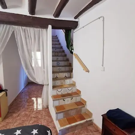Agradable Con Chimenea Y Aire Acondicionado *