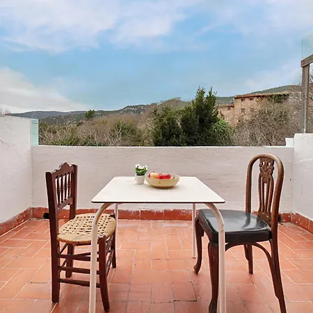 Agradable Con Chimenea Y Aire Acondicionado Vilaverd
